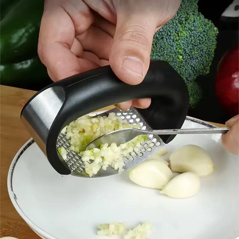 휴대용 프레스 마늘 분쇄기 스테인레스 스틸 마늘 다지기 - Kitchen Gadgets Worth Buying 리뷰 및 가격