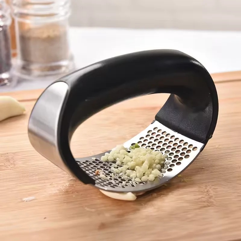 휴대용 프레스 마늘 분쇄기 스테인레스 스틸 마늘 다지기 - Kitchen Gadgets Worth Buying 리뷰 및 가격