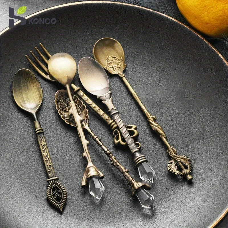 6pcs 빈티지 숟가락 포크 로얄 스타일 골드 새겨진  - Kitchen Gadgets Gold 리뷰 및 가격